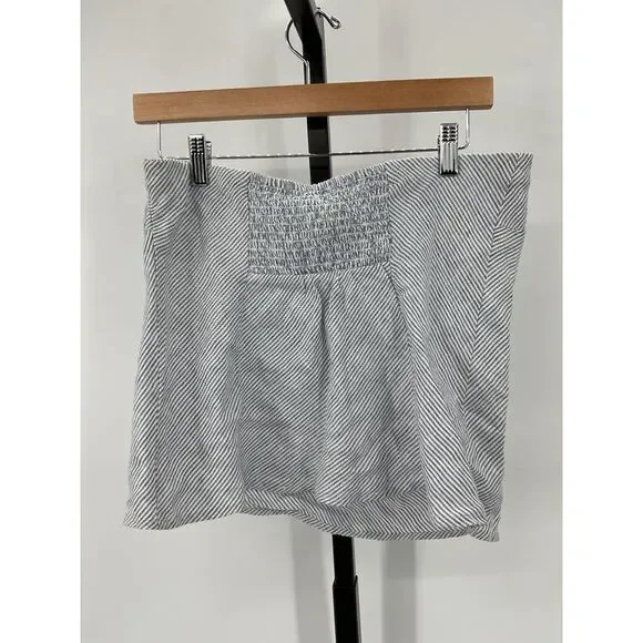 🌐NWT - Quince Navy and White Pinstripe Top - Picture 2 of 2